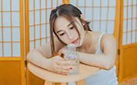 清新吊带性感美女高清写真(7)