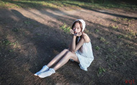 清纯养眼的森系女孩唯美写真(8)