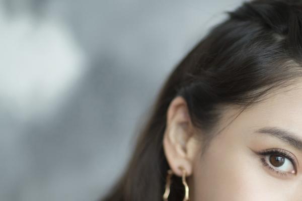 angelababy黑色蕾丝时尚性感写真(9)