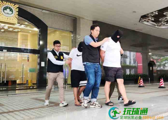 搭雞棚扮賭神誘疊水賭客合資搏殺呃75萬 兩騙徒落網同黨在逃 搭雞棚扮賭神誘疊水賭客合資搏殺呃75萬 兩騙徒落網同黨在逃