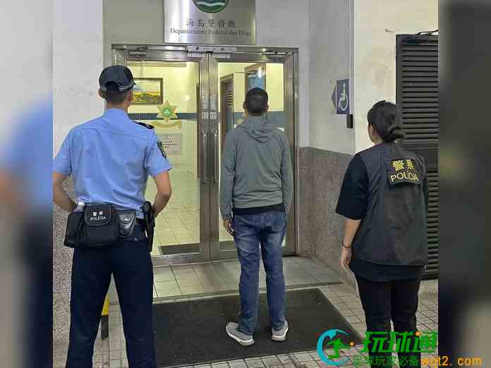 黑兌出蠱惑秒速扣錢呃賭客萬四元快閃 換錢黨再入境遇截 黑兌出蠱惑秒速扣錢呃賭客萬四元快閃 換錢黨再入境遇截