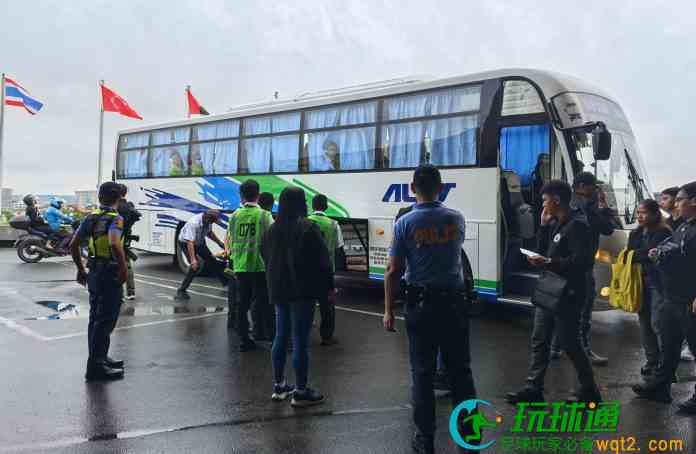 菲禁離岸BC業 首批近30名中國涉事公民被遣返回國
